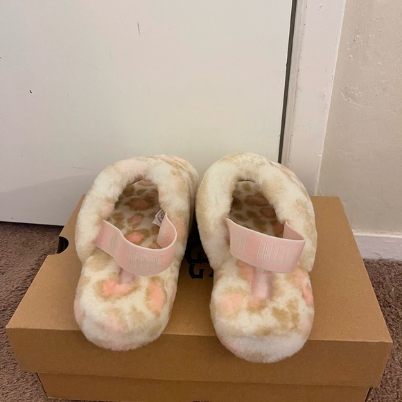 COPY - 100% Authentic Brand New in Box UGG Fluff Yeah Slide Panther Print - Picture 4 of 4